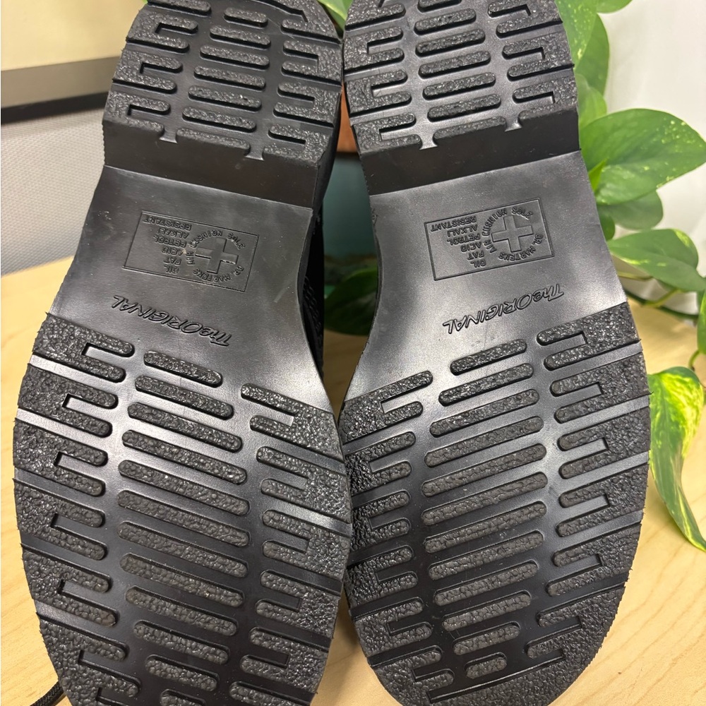 Doc Martens - Picture 4 of 7